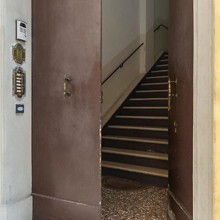 Apartment Amos - 5 Minutes From Piazza Maggiore Bologna Buitenkant foto