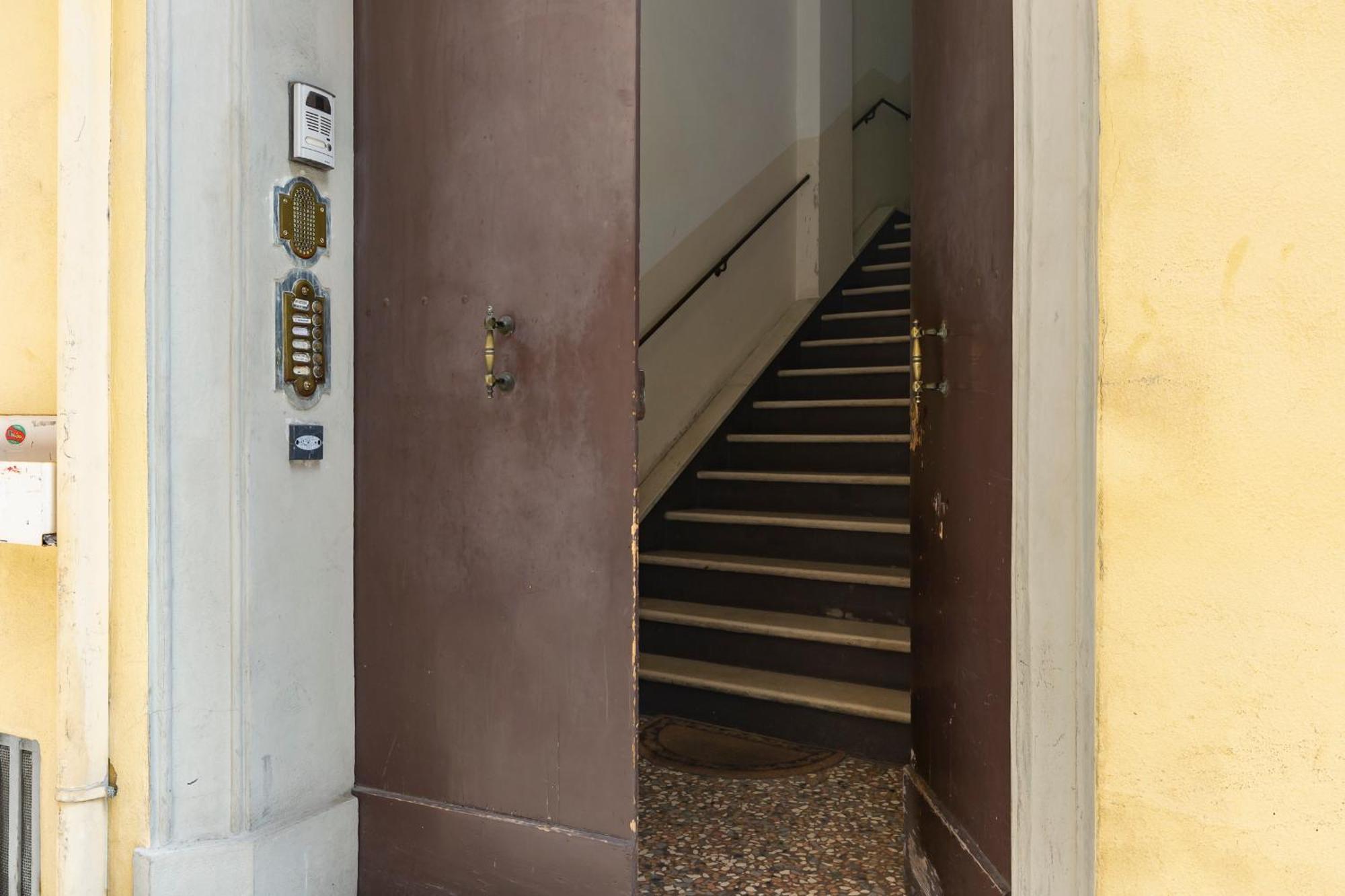 Apartment Amos - 5 Minutes From Piazza Maggiore Bologna Buitenkant foto