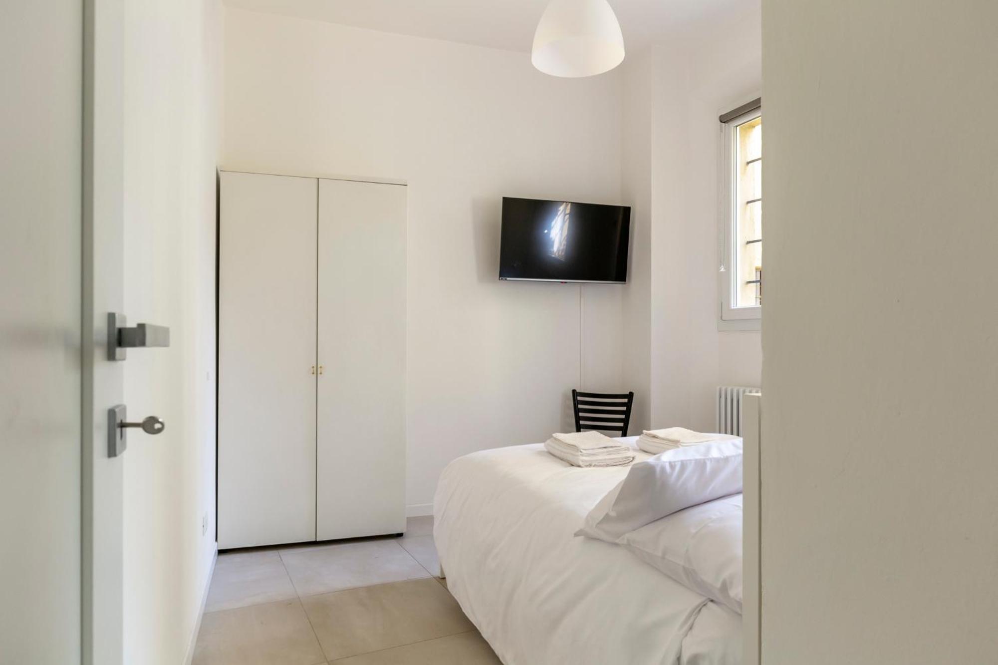Apartment Amos - 5 Minutes From Piazza Maggiore Bologna Buitenkant foto